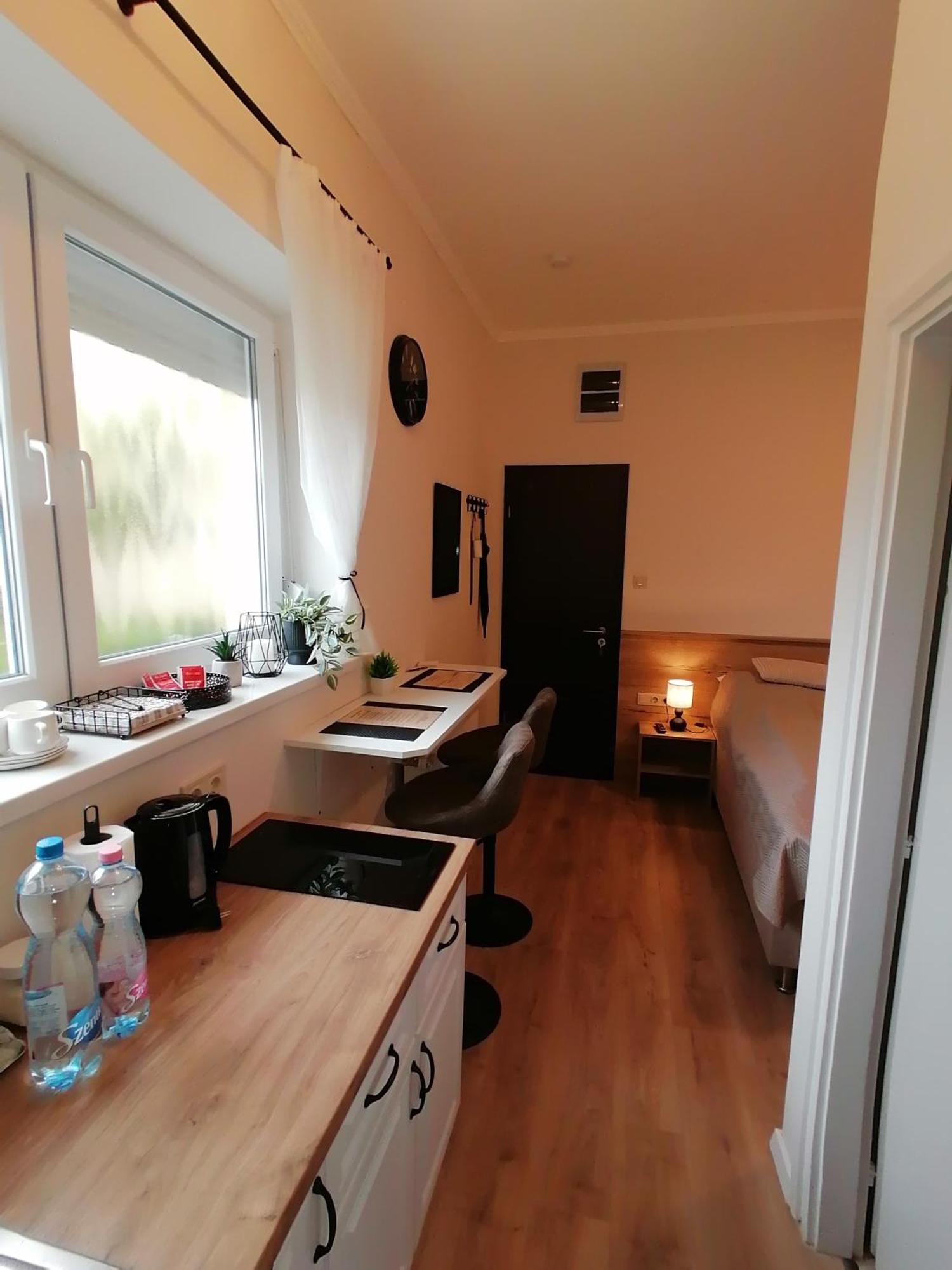 Mohacs Korona Apartman Buitenkant foto