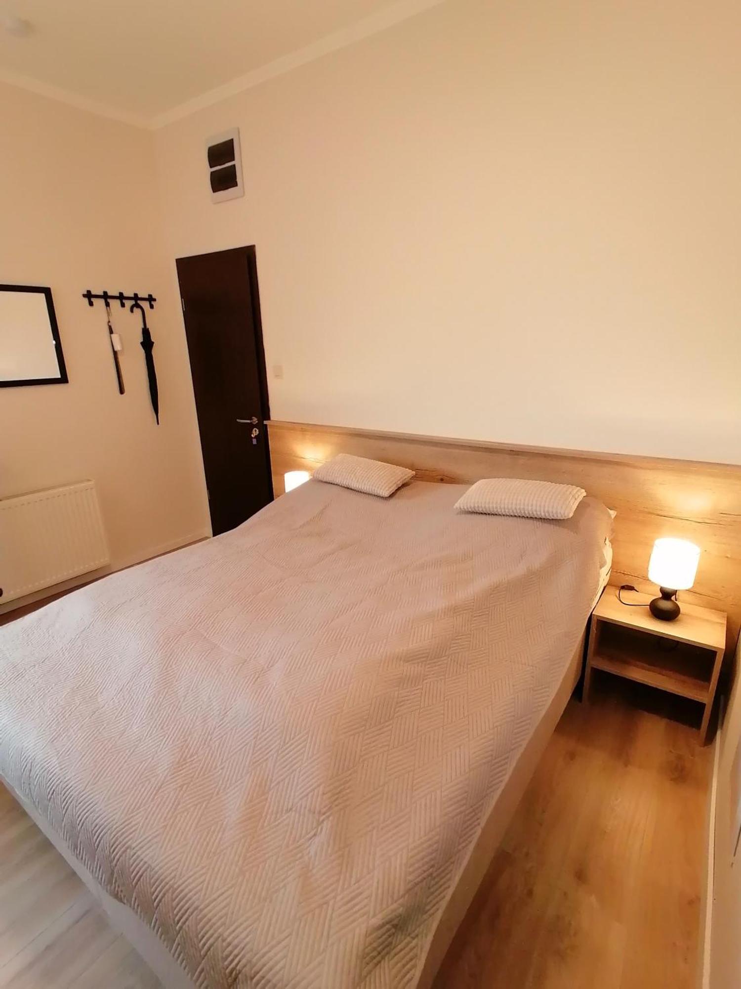 Mohacs Korona Apartman Buitenkant foto