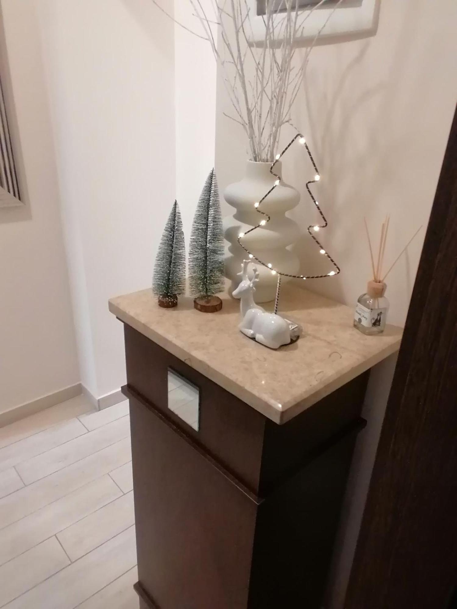 Mohacs Korona Apartman Buitenkant foto
